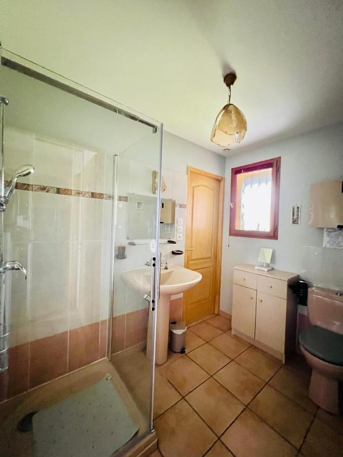 Gite Les Garbails Le Barp Exterior foto
